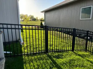aluminum fence maintenance