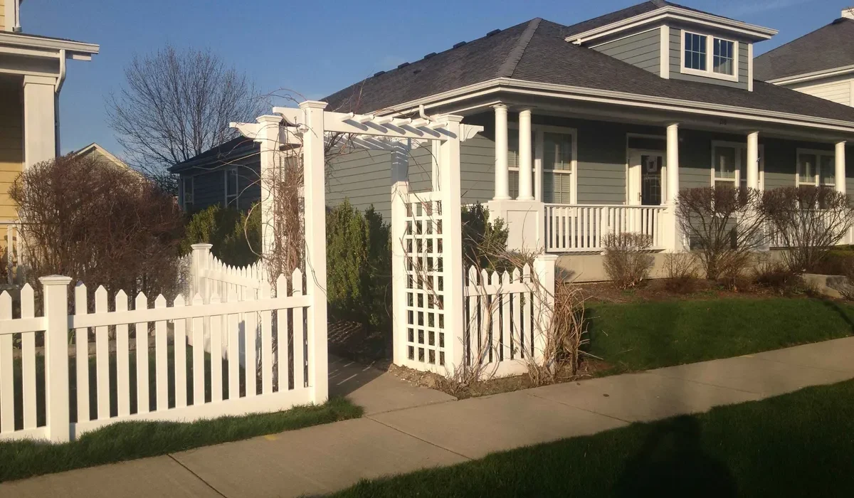 vinyl fence arch