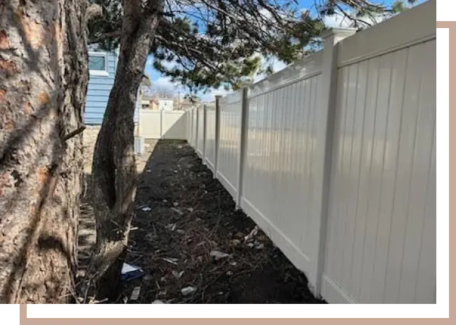 solid vinyl fence