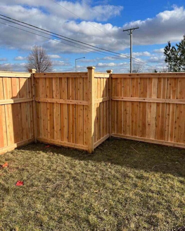 Read more about the article 6 Benefits of a Privacy Fence